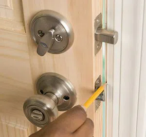 Community Locksmith Store Issaquah, WA 425-492-9196 Community Locksmith Store Issaquah, WA 425-492-9196 - unlock-door